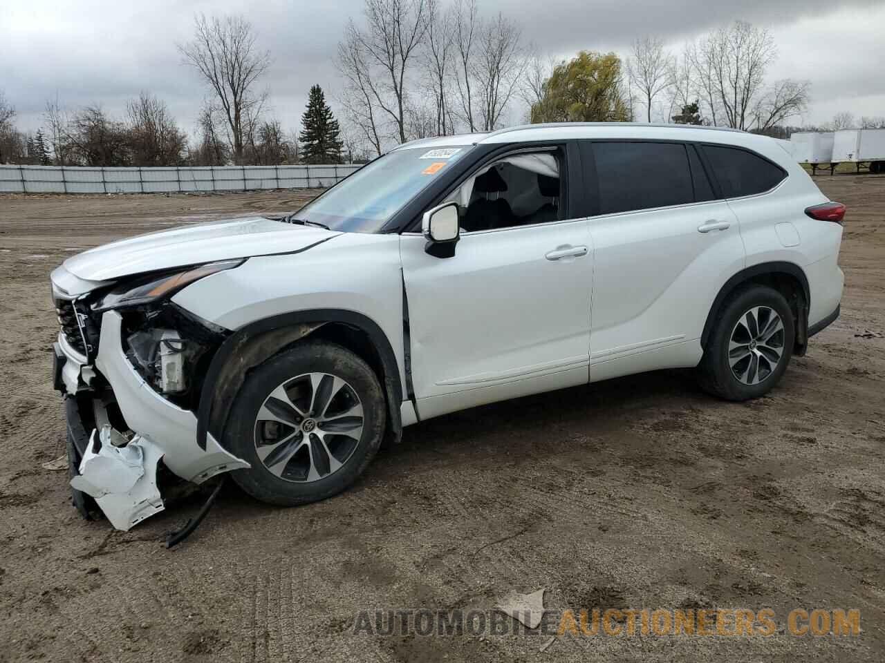 5TDGZRBH5NS235560 TOYOTA HIGHLANDER 2022