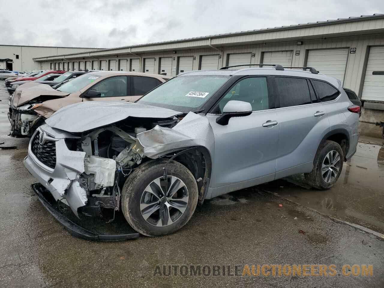 5TDGZRBH5NS240080 TOYOTA HIGHLANDER 2022