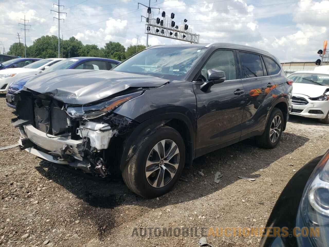 5TDGZRBH5NS241424 TOYOTA HIGHLANDER 2022