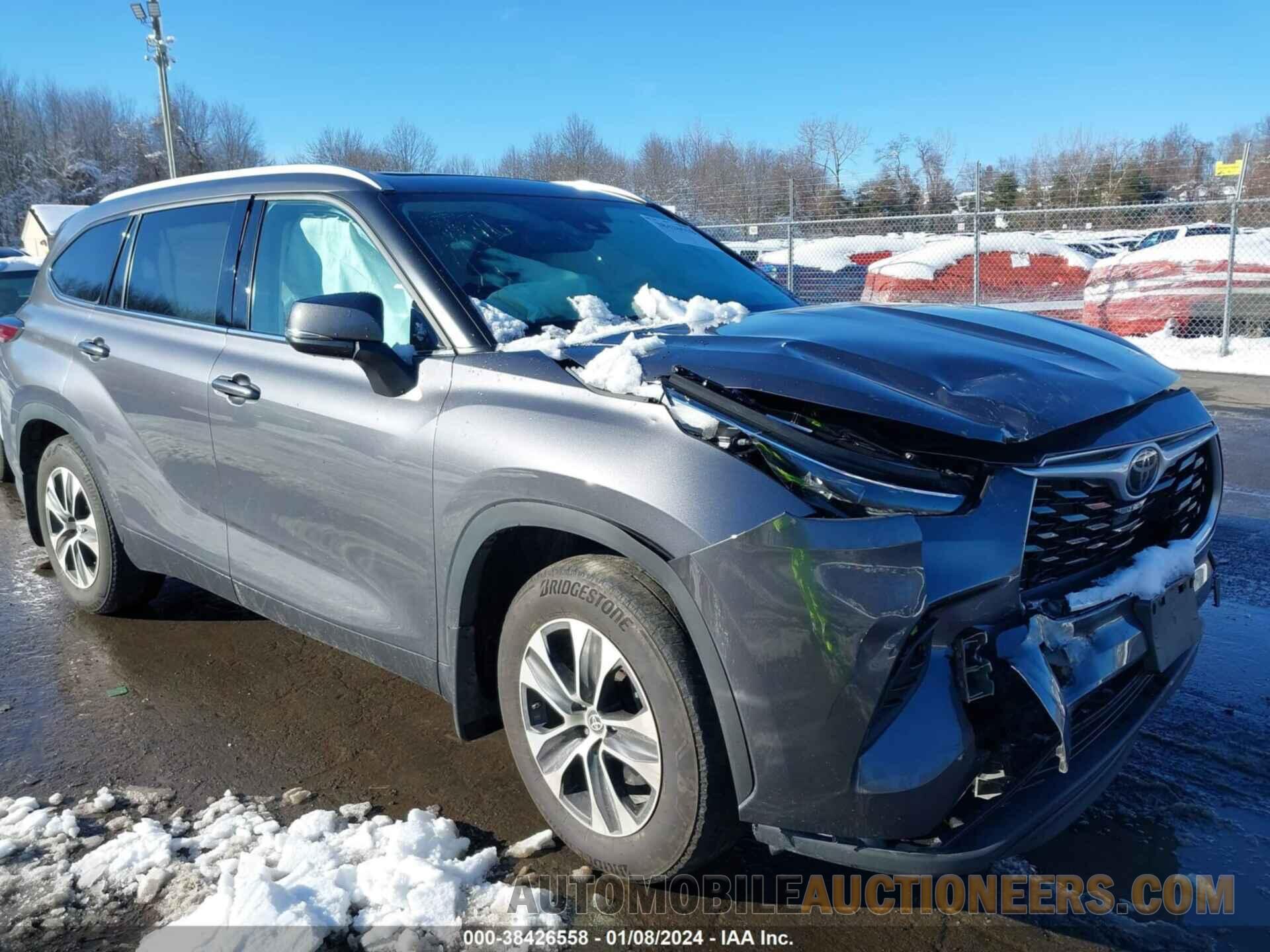 5TDGZRBH5NS574352 TOYOTA HIGHLANDER 2022