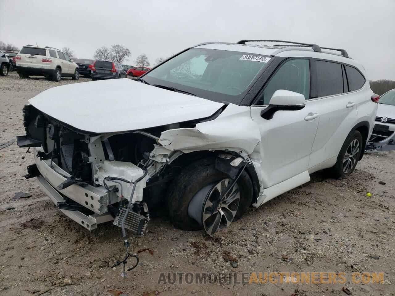 5TDGZRBH5NS579860 TOYOTA HIGHLANDER 2022