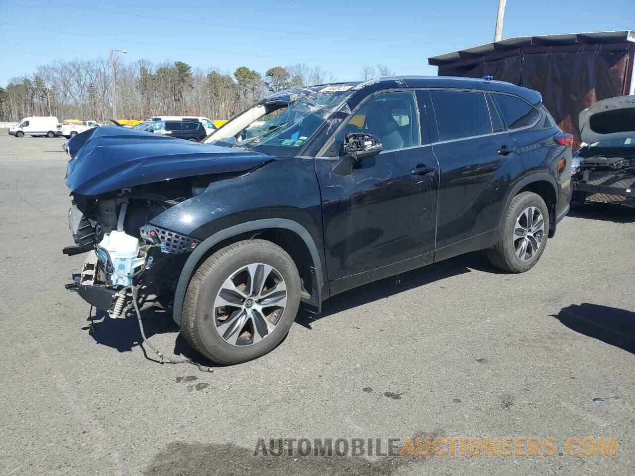 5TDGZRBH6MS058676 TOYOTA HIGHLANDER 2021