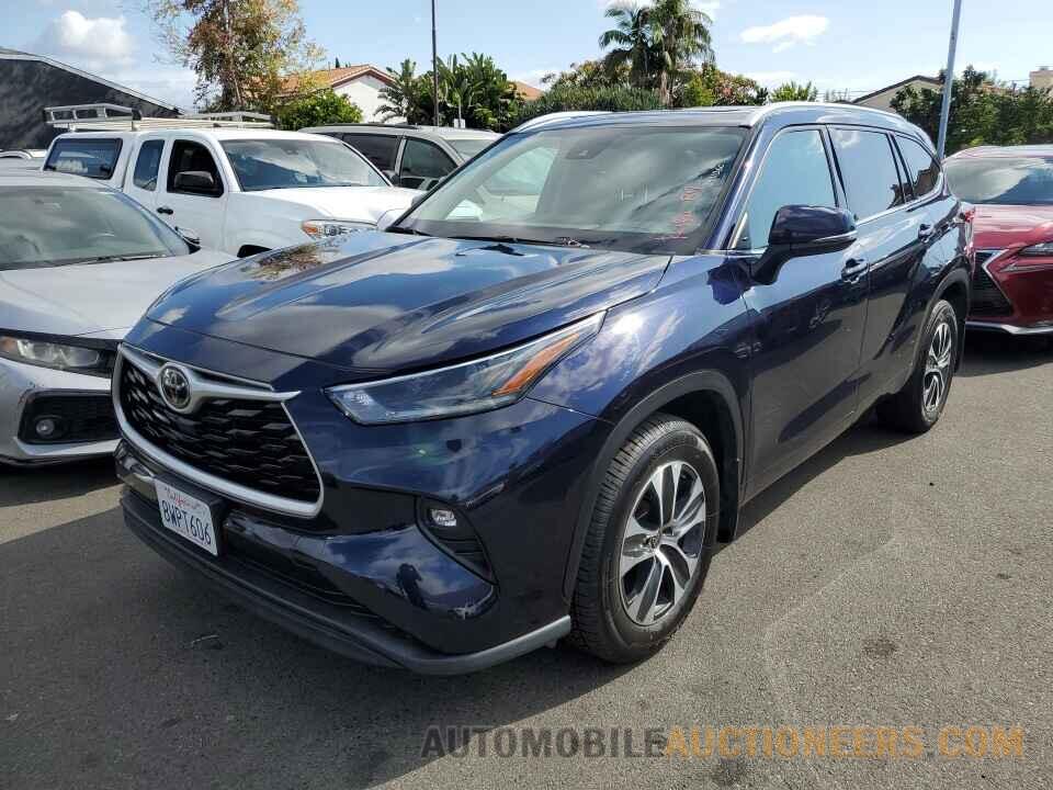 5TDGZRBH6MS125938 Toyota Highlander 2021