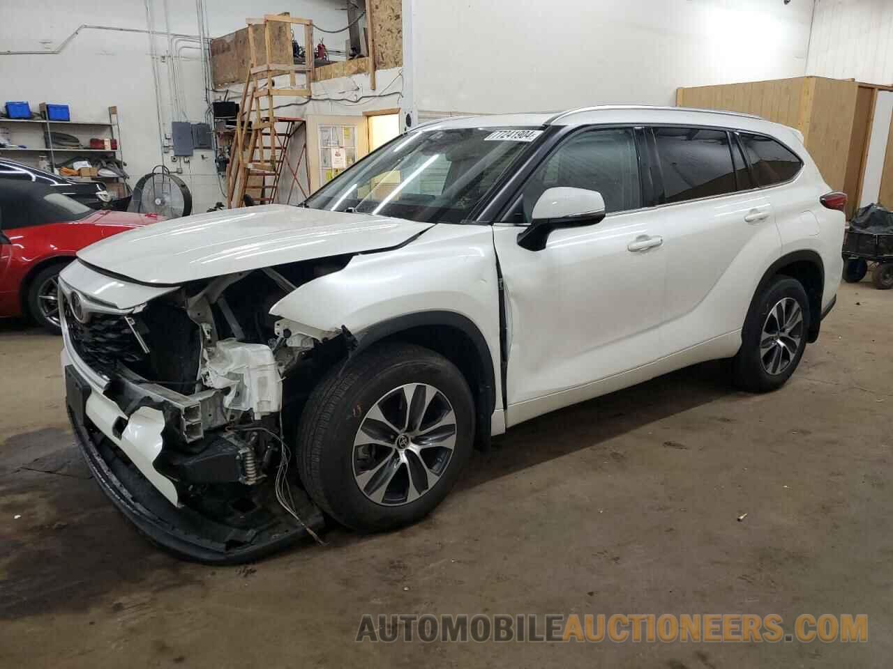 5TDGZRBH6MS532643 TOYOTA HIGHLANDER 2021