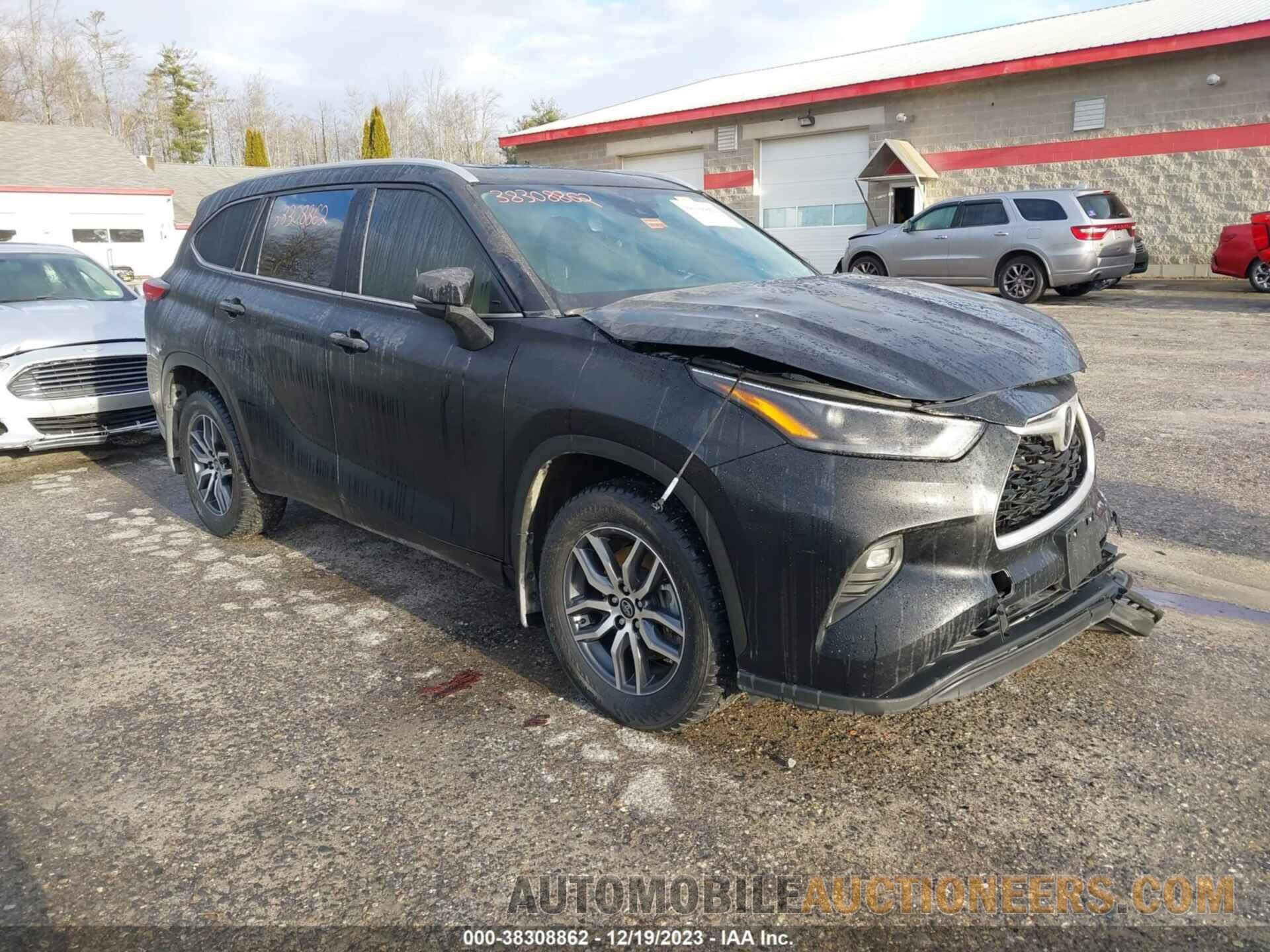 5TDGZRBH6NS212806 TOYOTA HIGHLANDER 2022