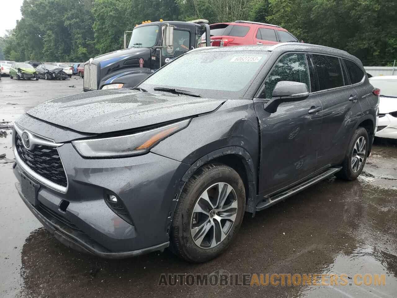 5TDGZRBH7MS558393 TOYOTA HIGHLANDER 2021