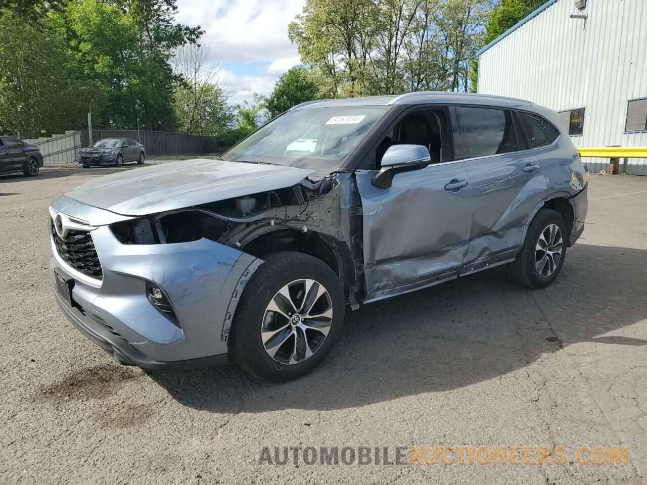 5TDGZRBH7NS179623 TOYOTA HIGHLANDER 2022