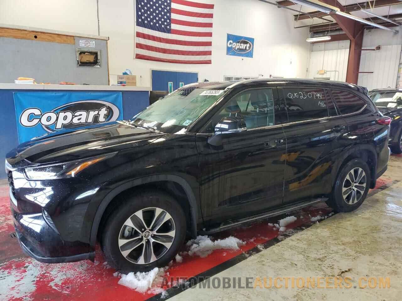 5TDGZRBH7NS565717 TOYOTA HIGHLANDER 2022