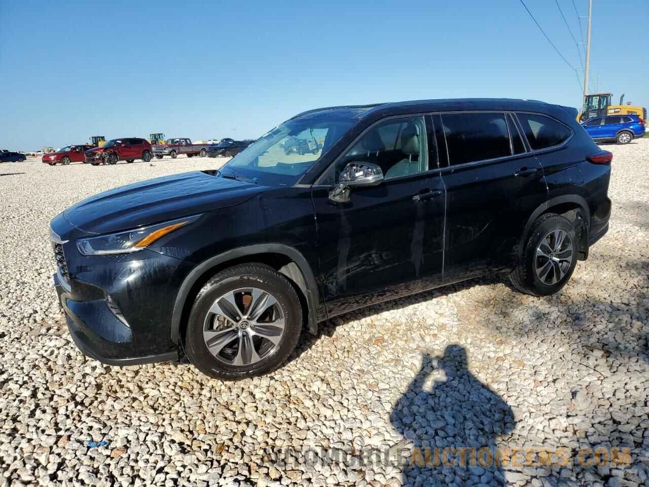 5TDGZRBH8MS123348 TOYOTA HIGHLANDER 2021