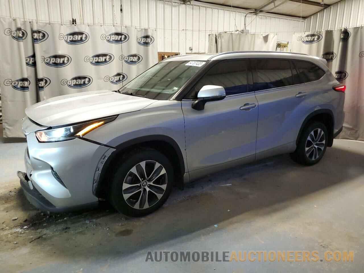 5TDGZRBH8MS525810 TOYOTA HIGHLANDER 2021