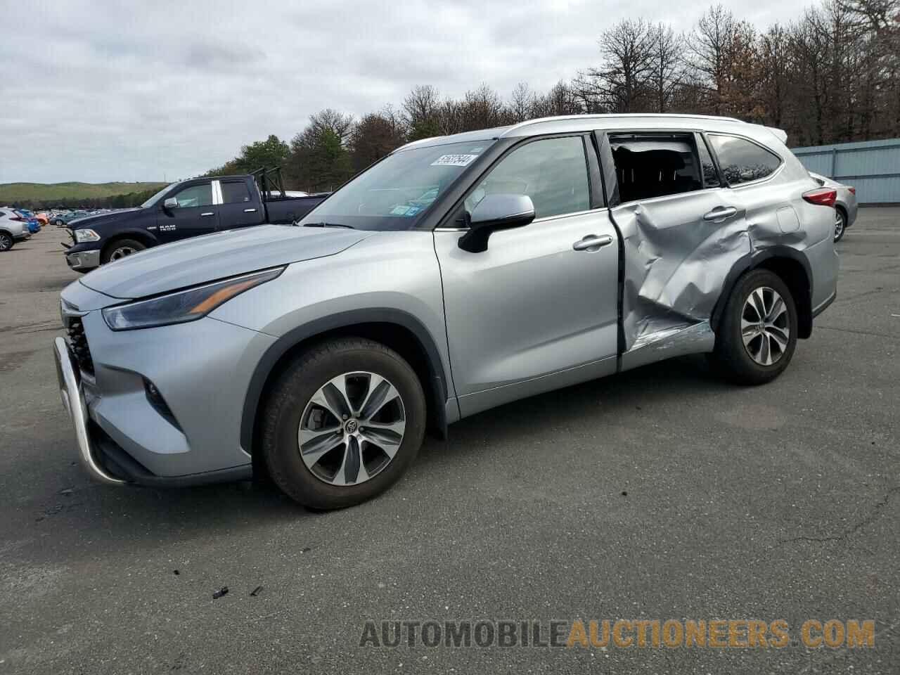 5TDGZRBH8MS534426 TOYOTA HIGHLANDER 2021