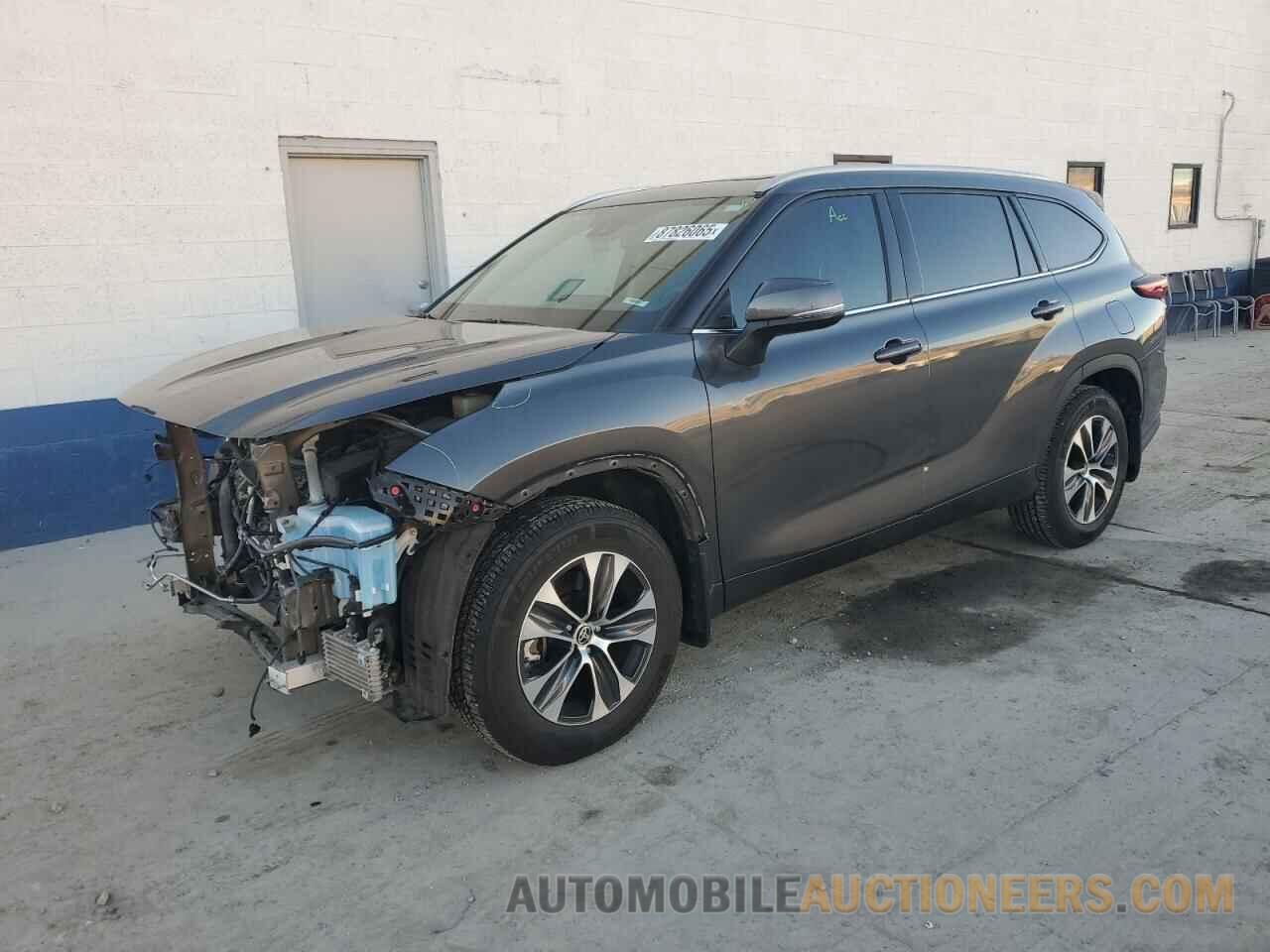 5TDGZRBH8NS202648 TOYOTA HIGHLANDER 2022