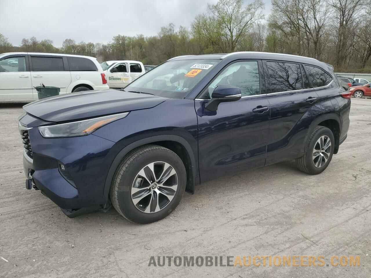 5TDGZRBH8NS207526 TOYOTA HIGHLANDER 2022