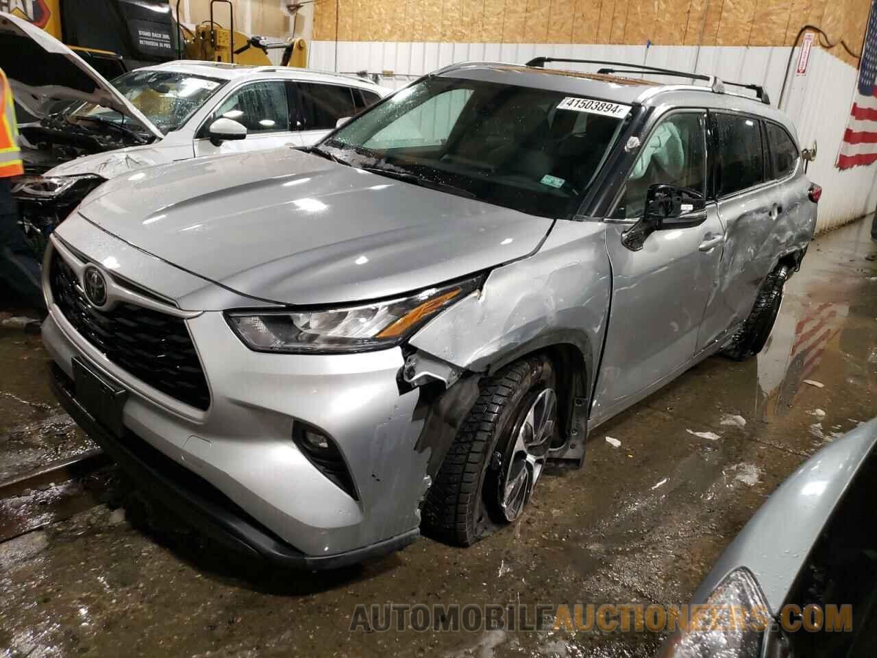 5TDGZRBH9LS042566 TOYOTA HIGHLANDER 2020