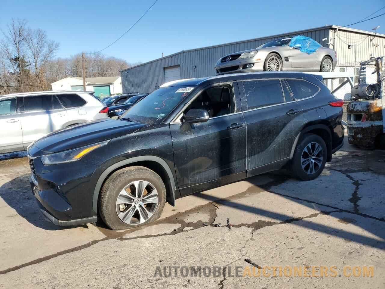 5TDGZRBH9MS099237 TOYOTA HIGHLANDER 2021