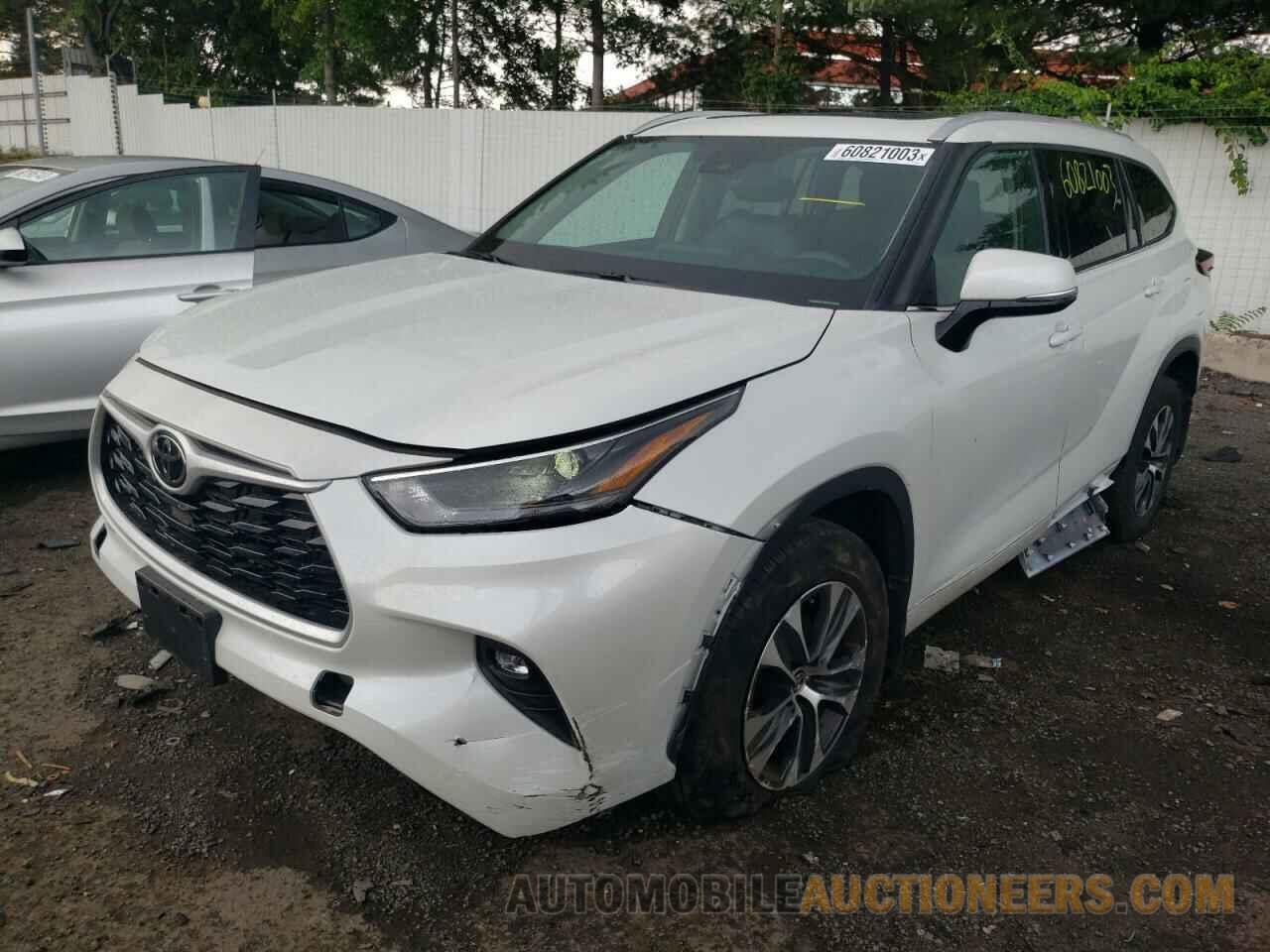 5TDGZRBH9NS203064 TOYOTA HIGHLANDER 2022