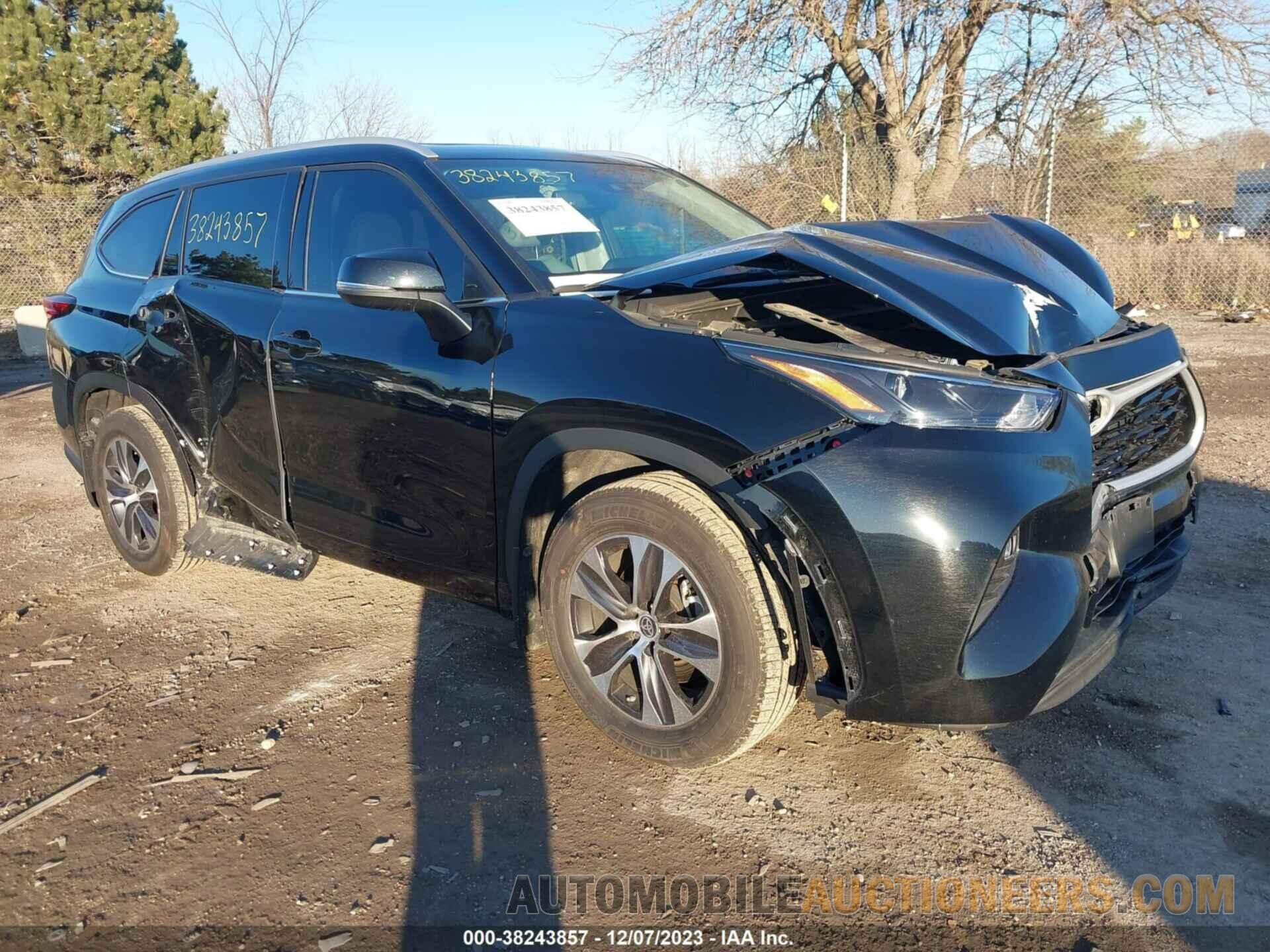 5TDGZRBH9NS565170 TOYOTA HIGHLANDER 2022