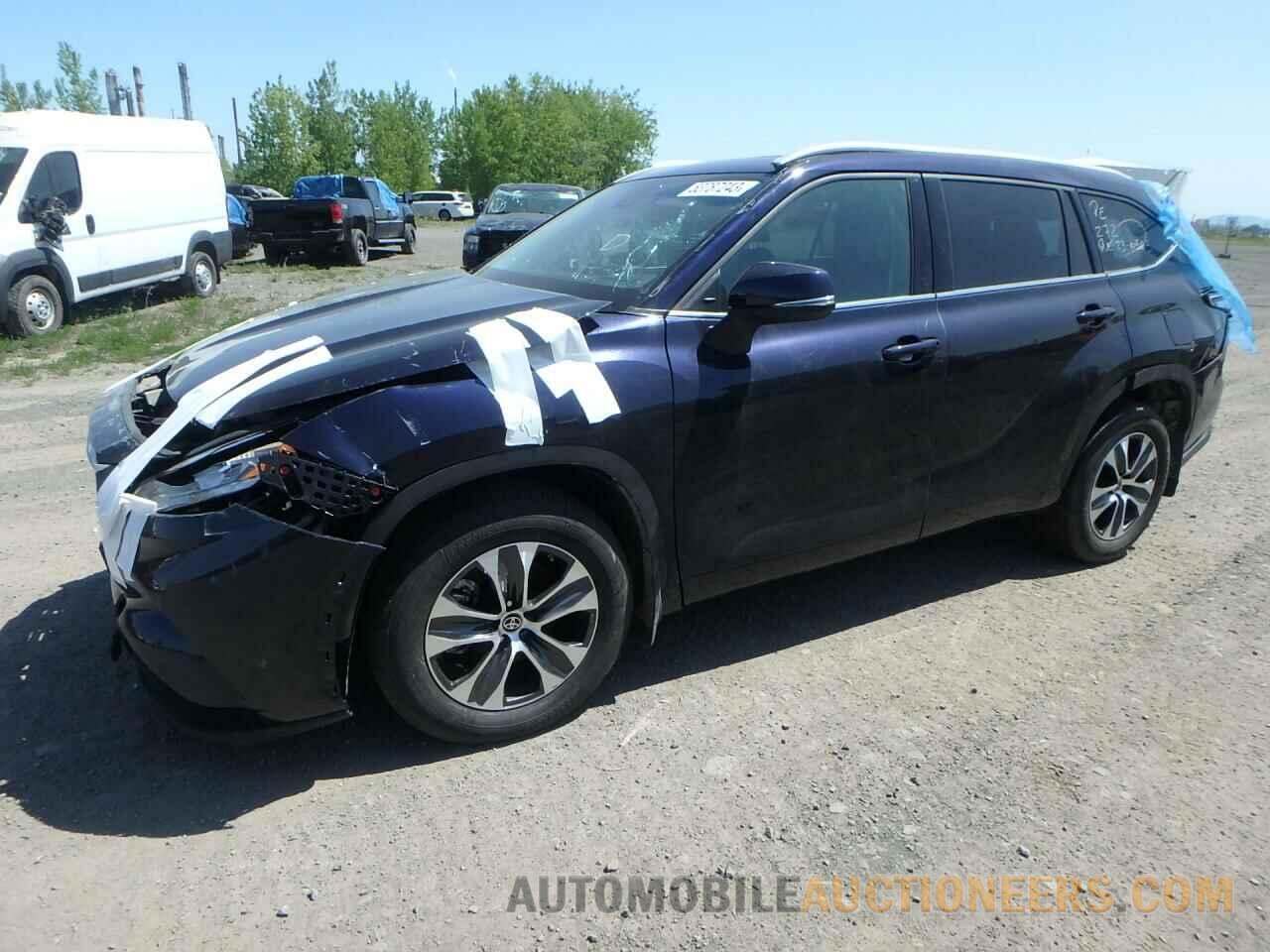 5TDGZRBH9NS578985 TOYOTA HIGHLANDER 2022