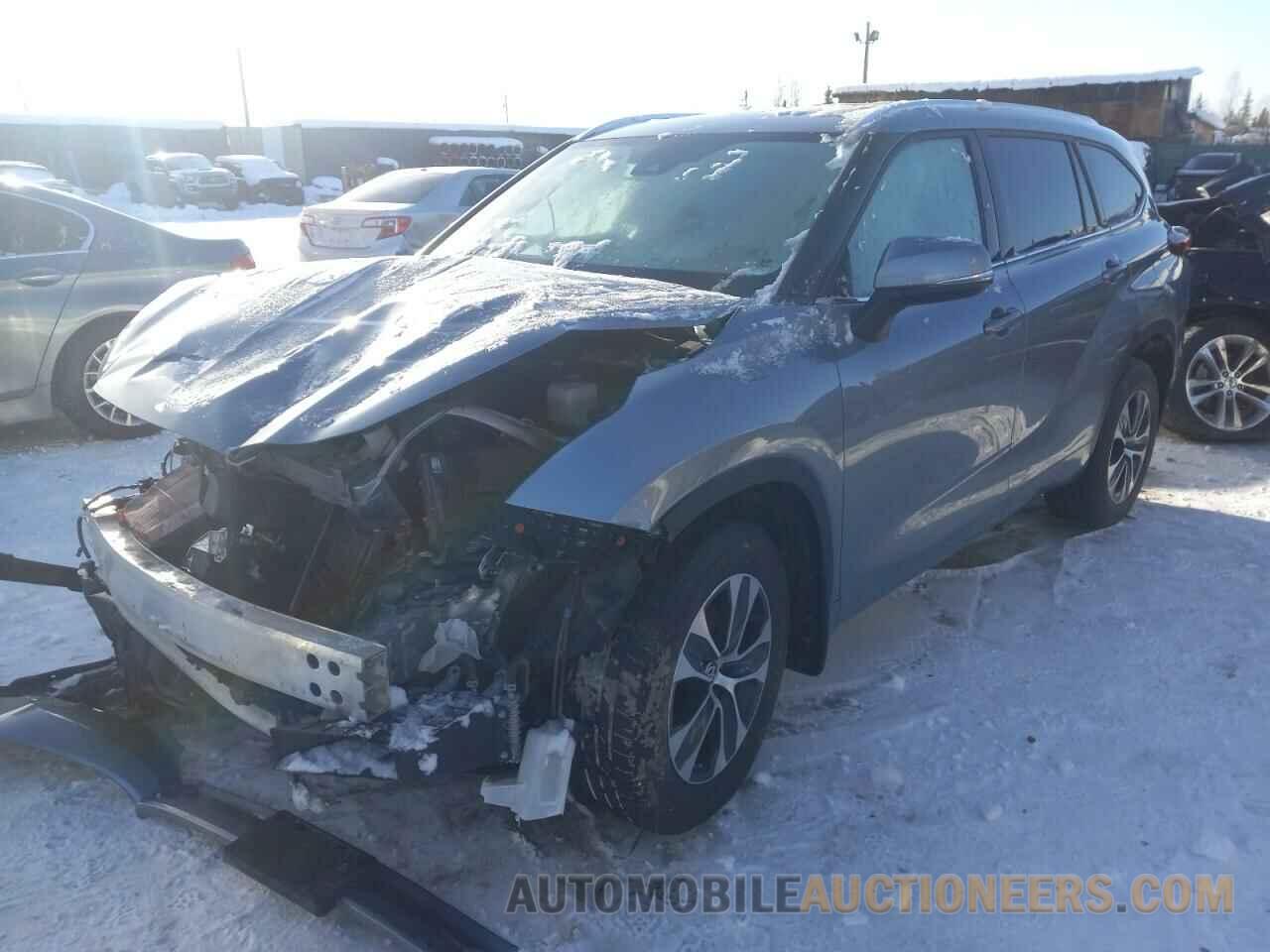 5TDGZRBHXLS013349 TOYOTA HIGHLANDER 2020