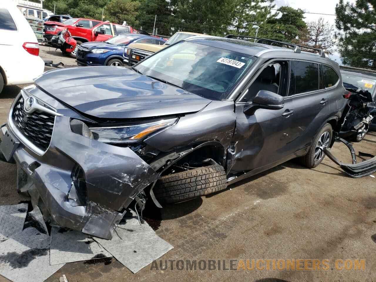 5TDGZRBHXMS557349 TOYOTA HIGHLANDER 2021