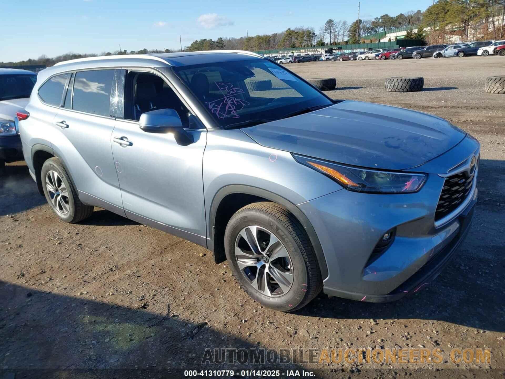 5TDGZRBHXNS209035 TOYOTA HIGHLANDER 2022