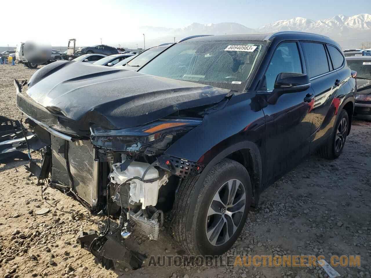 5TDGZRBHXNS587940 TOYOTA HIGHLANDER 2022