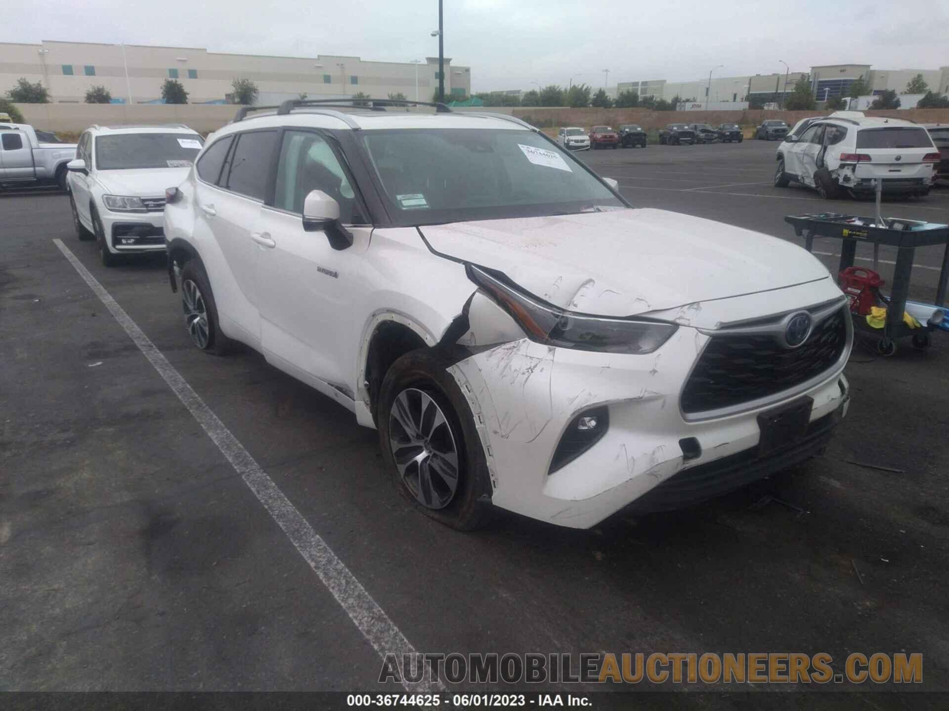 5TDHARAH2MS504125 TOYOTA HIGHLANDER 2021