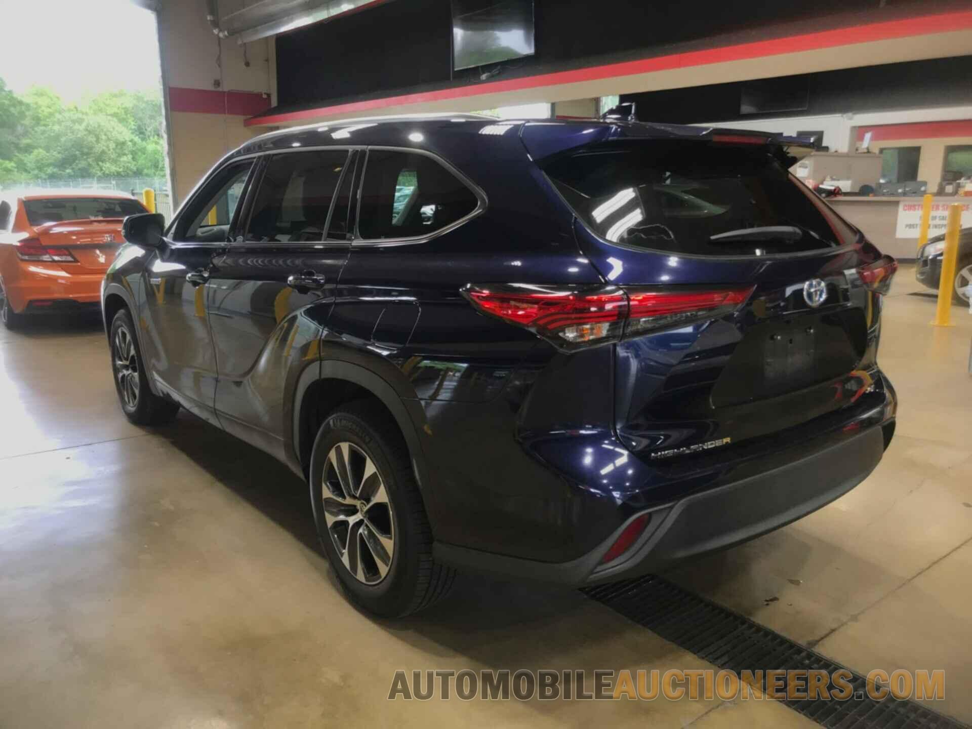 5TDHARAH5MS509156 TOYOTA HIGHLANDER 2021