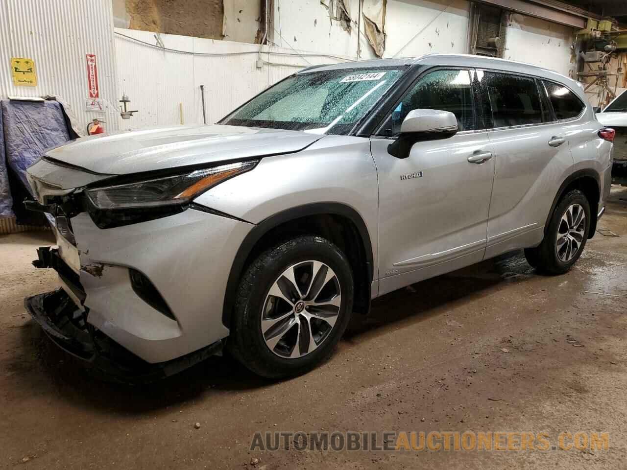 5TDHBRCH0MS052993 TOYOTA HIGHLANDER 2021