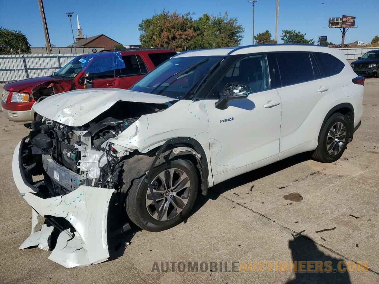 5TDHBRCH0MS516848 TOYOTA HIGHLANDER 2021