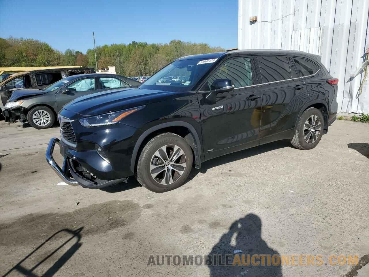 5TDHBRCH0MS535125 TOYOTA HIGHLANDER 2021