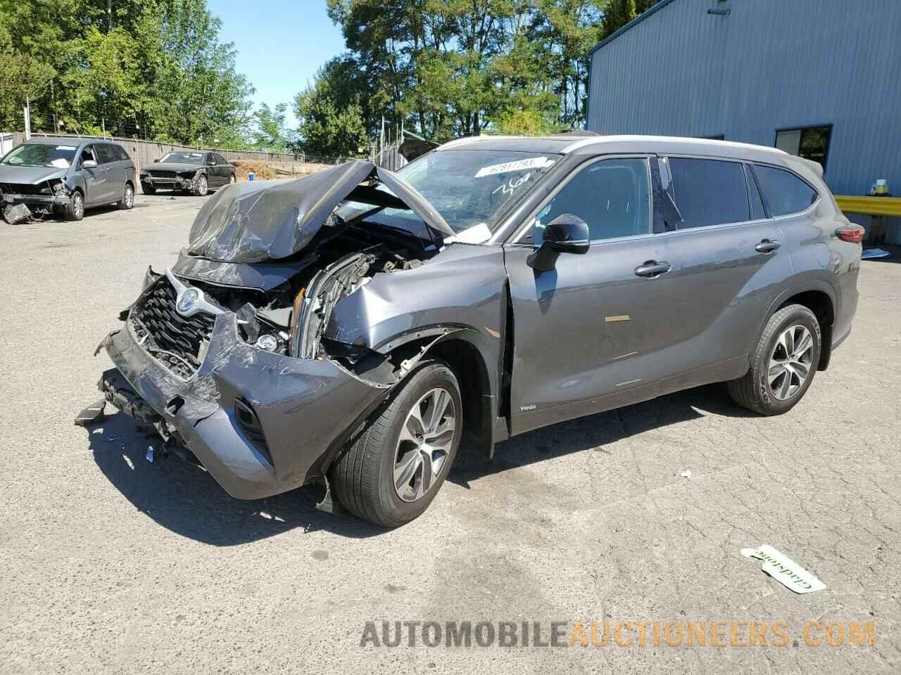 5TDHBRCH0NS540035 TOYOTA HIGHLANDER 2022