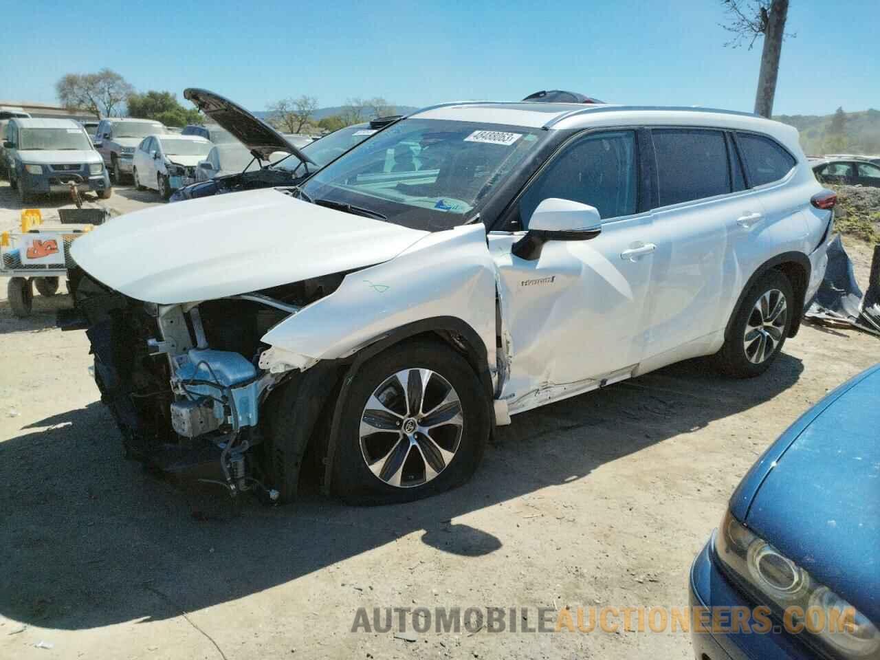 5TDHBRCH1LS505971 TOYOTA HIGHLANDER 2020