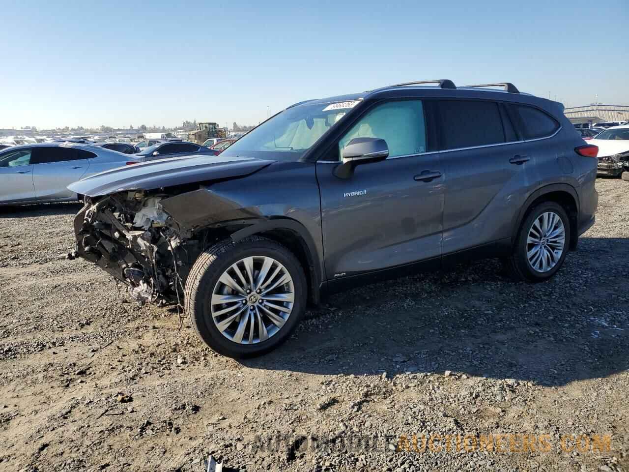 5TDHBRCH1LS511950 TOYOTA HIGHLANDER 2020