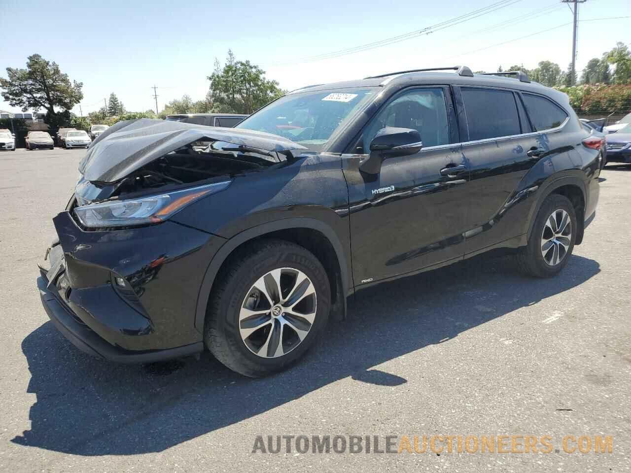 5TDHBRCH1LS513374 TOYOTA HIGHLANDER 2020