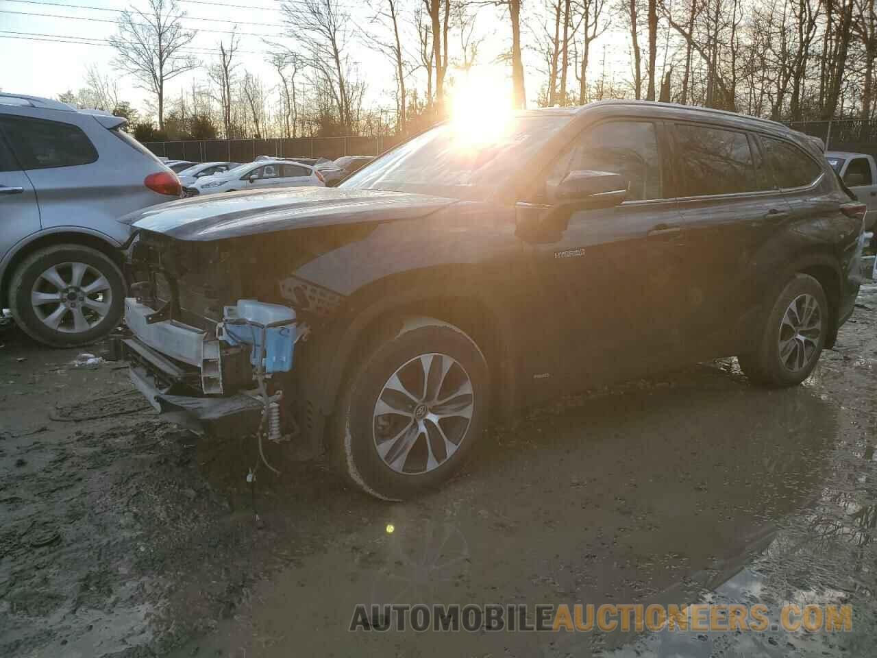 5TDHBRCH1MS514803 TOYOTA HIGHLANDER 2021