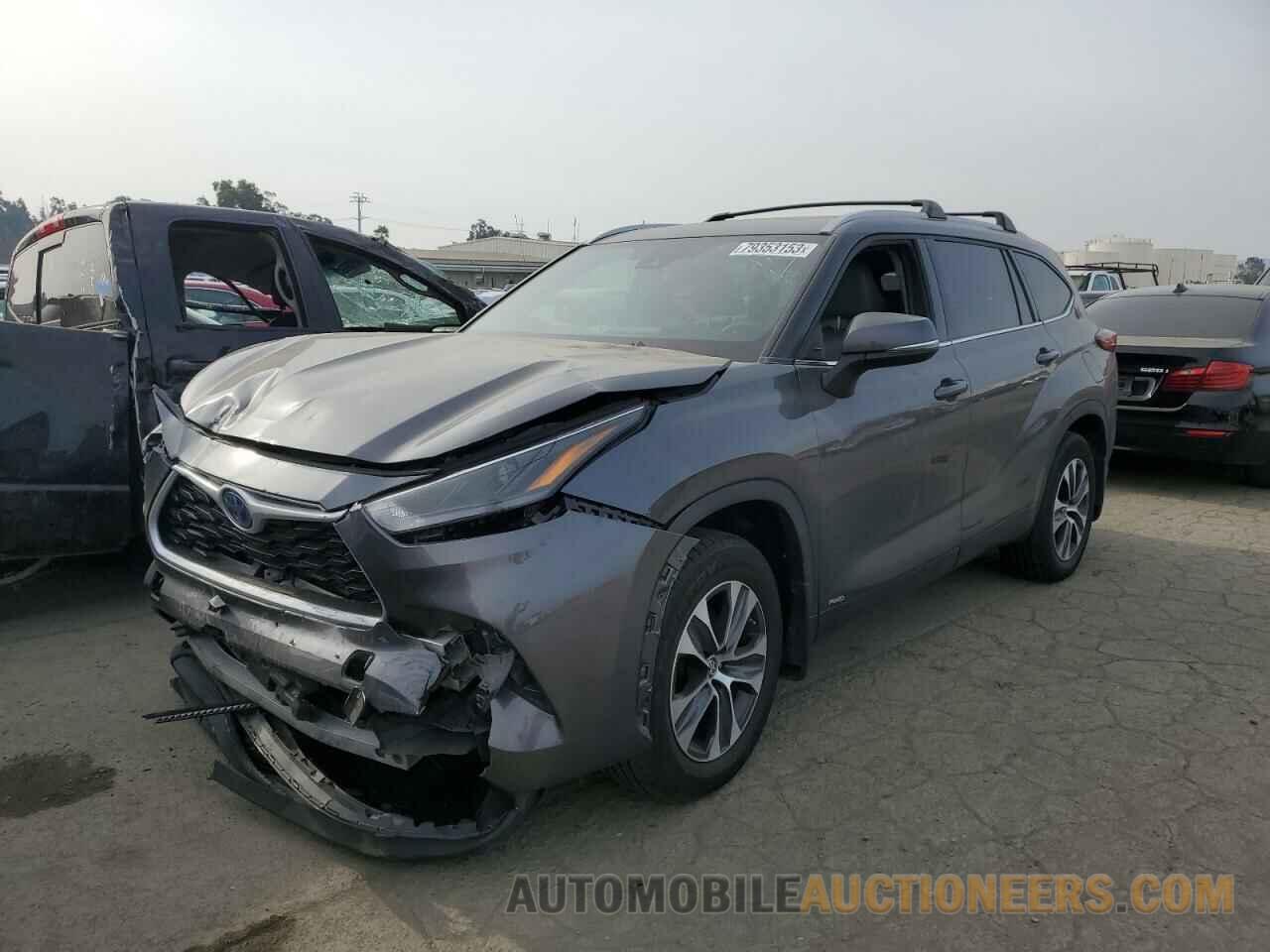 5TDHBRCH1NS554073 TOYOTA HIGHLANDER 2022