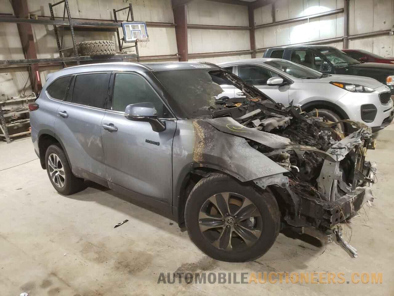 5TDHBRCH2MS047049 TOYOTA HIGHLANDER 2021