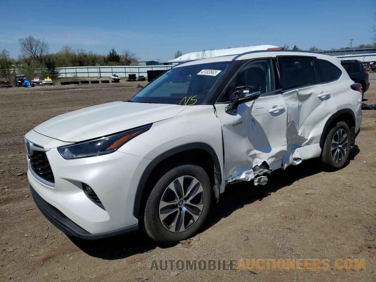 5TDHBRCH2MS048587 TOYOTA HIGHLANDER 2021