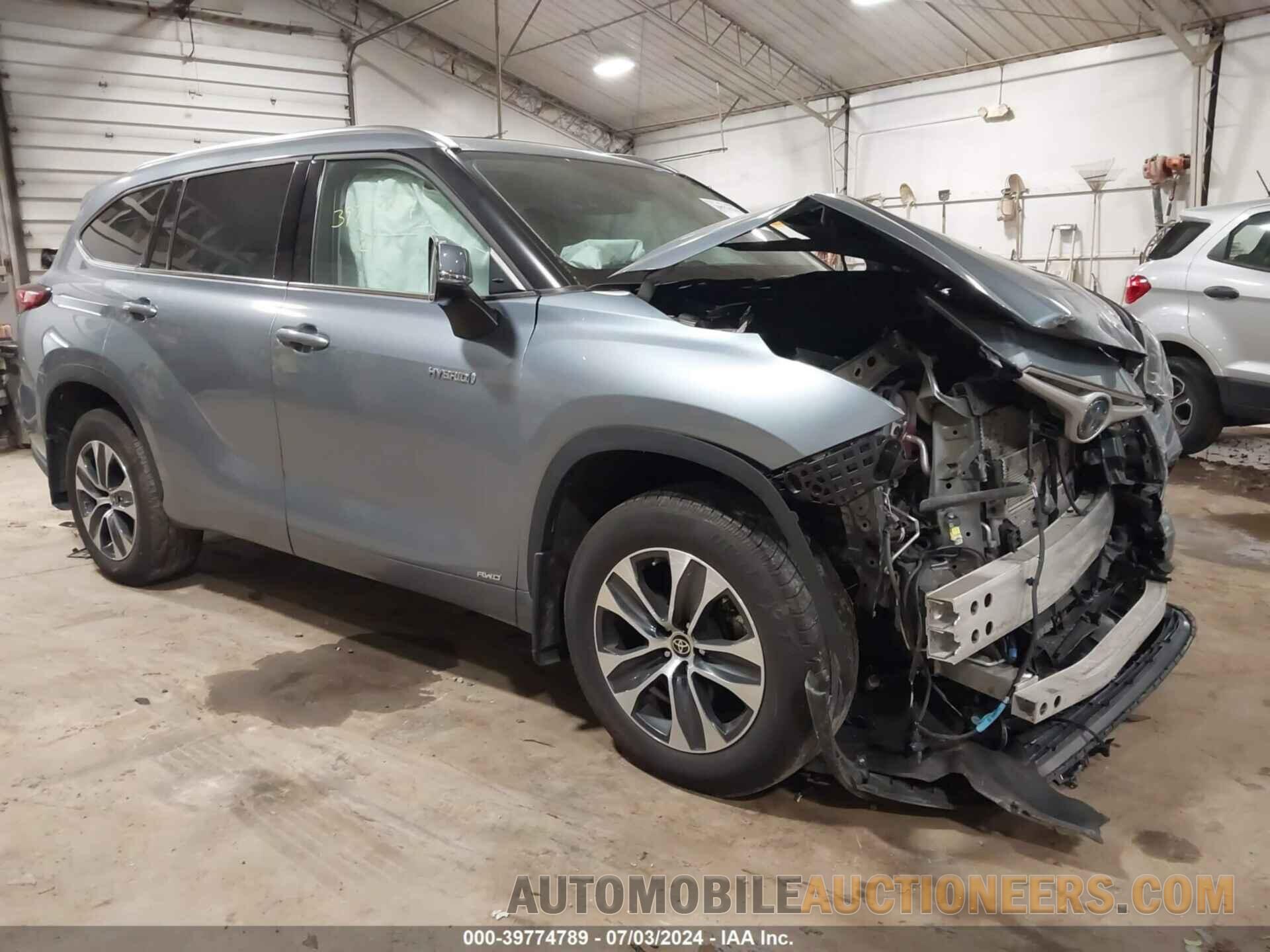 5TDHBRCH2MS064983 TOYOTA HIGHLANDER 2021