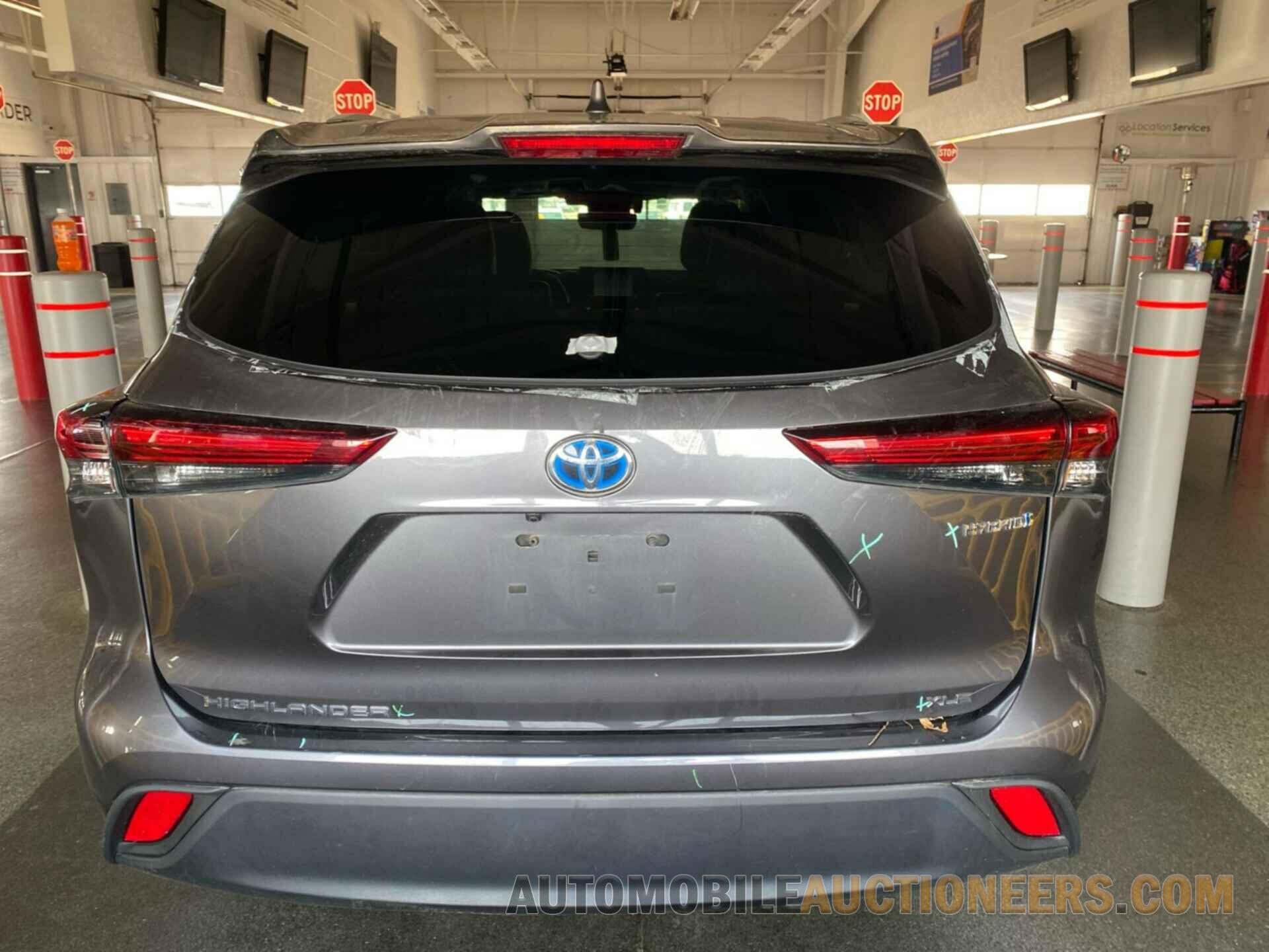 5TDHBRCH3MS067407 TOYOTA HIGHLANDER 2021