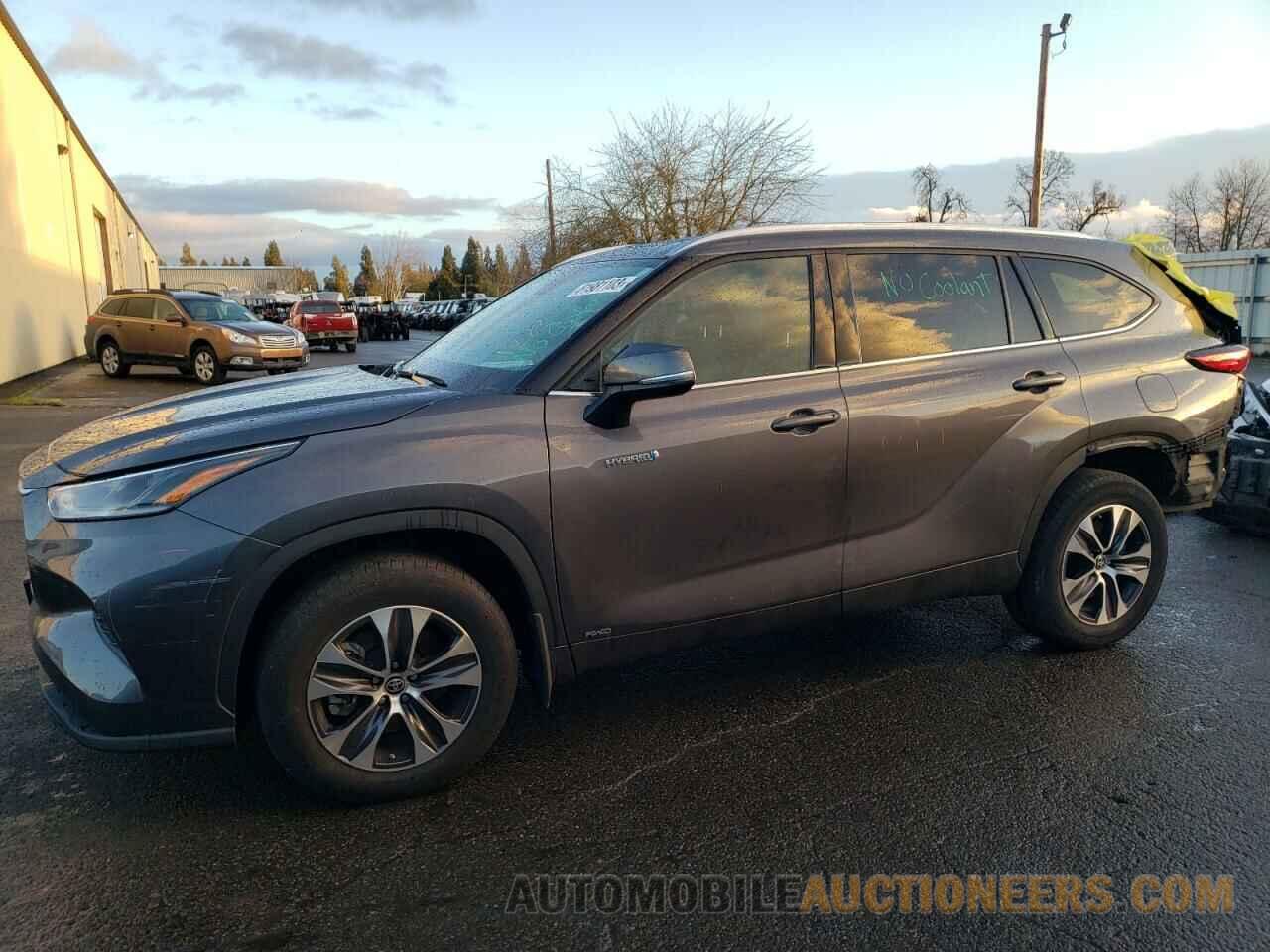 5TDHBRCH4MS529019 TOYOTA HIGHLANDER 2021