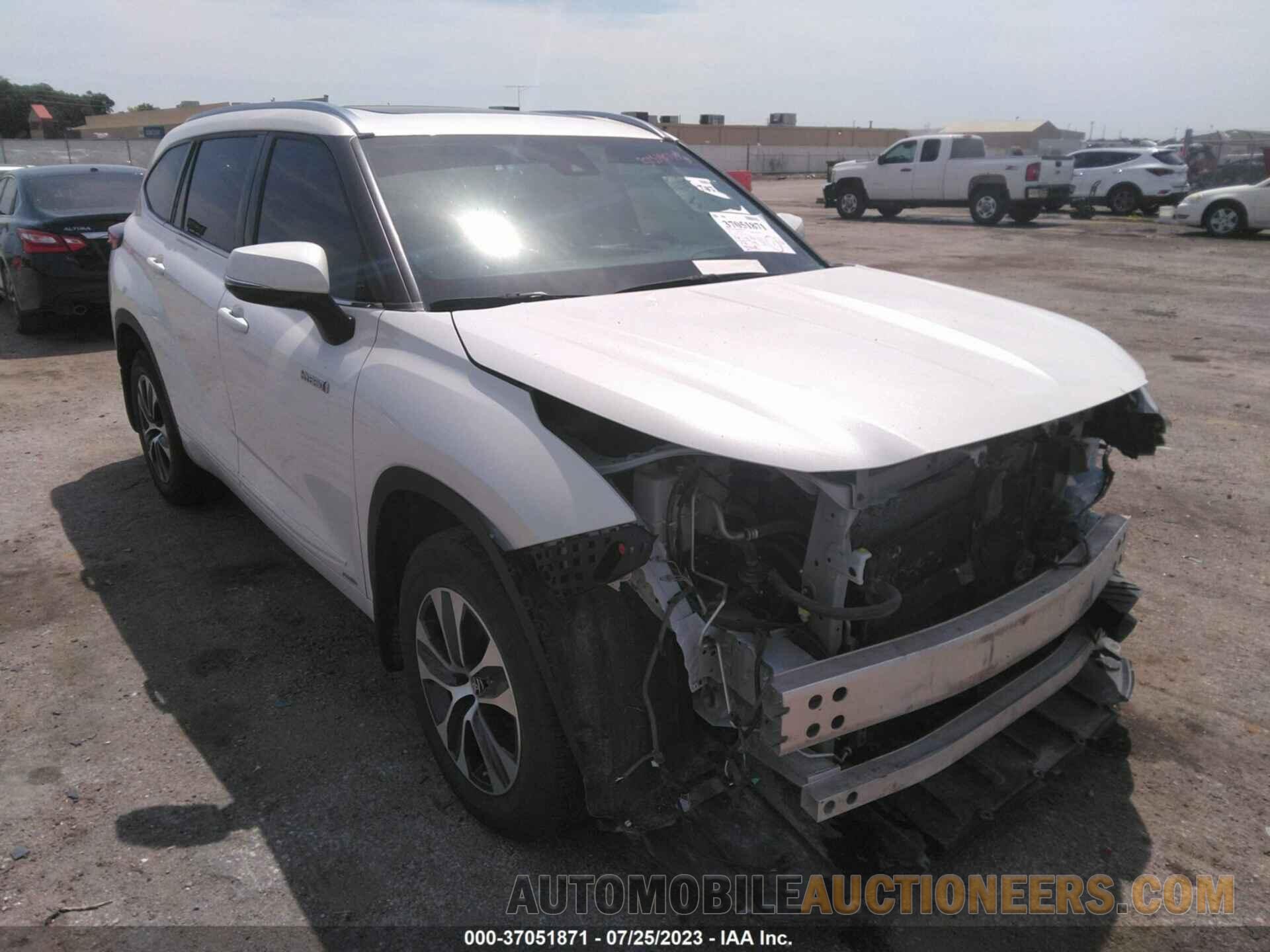 5TDHBRCH5MS516456 TOYOTA HIGHLANDER 2021