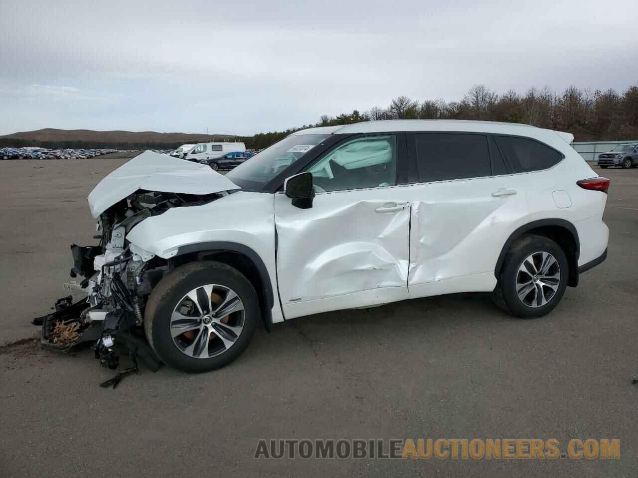 5TDHBRCH5NS542413 TOYOTA HIGHLANDER 2022