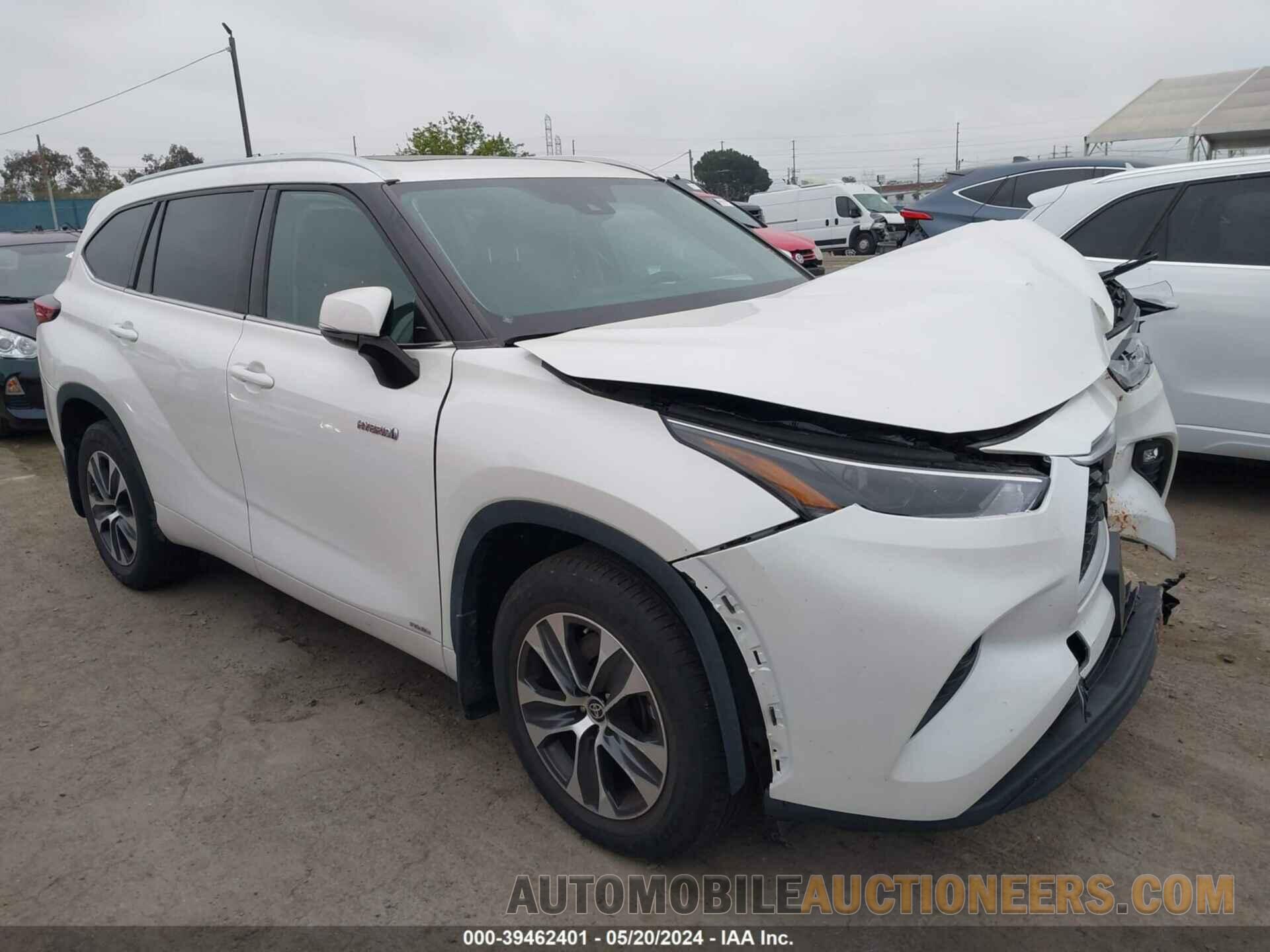 5TDHBRCH8MS532490 TOYOTA HIGHLANDER 2021