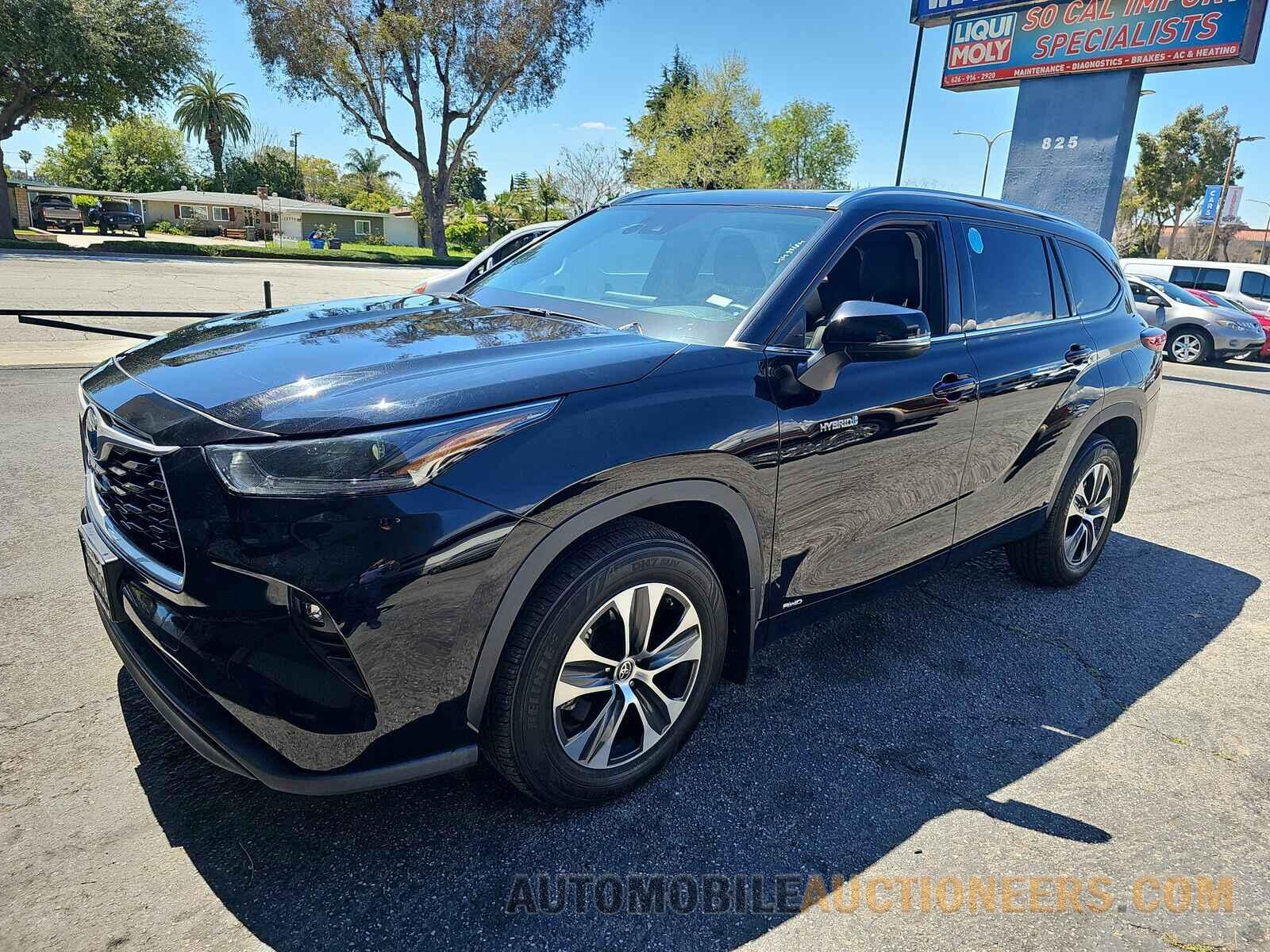 5TDHBRCH9MS039501 Toyota Highlander Hybrid 2021