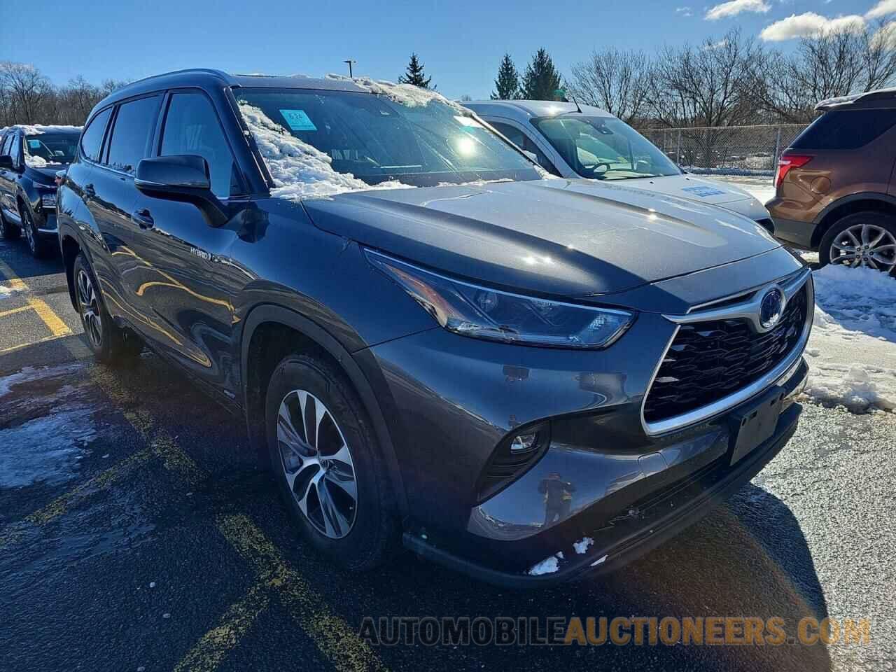 5TDHBRCHXLS501367 TOYOTA HIGHLANDER 2020