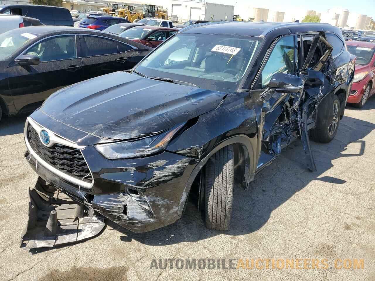 5TDHBRCHXMS529431 TOYOTA HIGHLANDER 2021