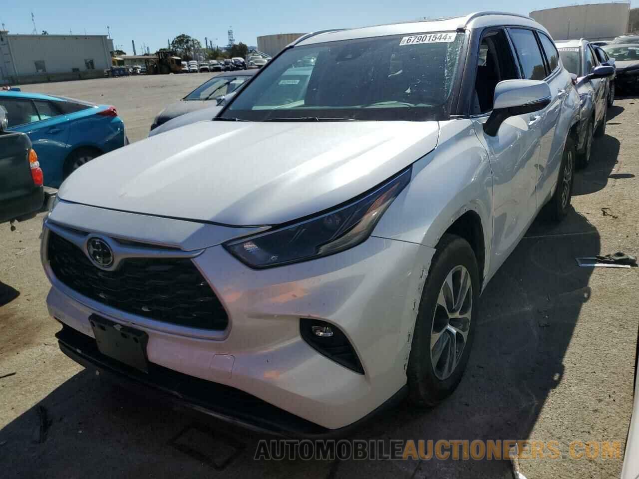 5TDHZRAH0NS130317 TOYOTA HIGHLANDER 2022