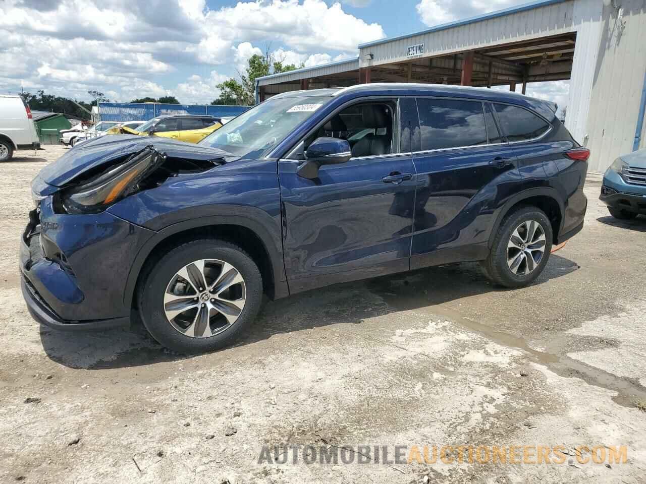 5TDHZRAH2NS141772 TOYOTA HIGHLANDER 2022